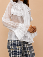 Blusa Branca com Folhos e Laço