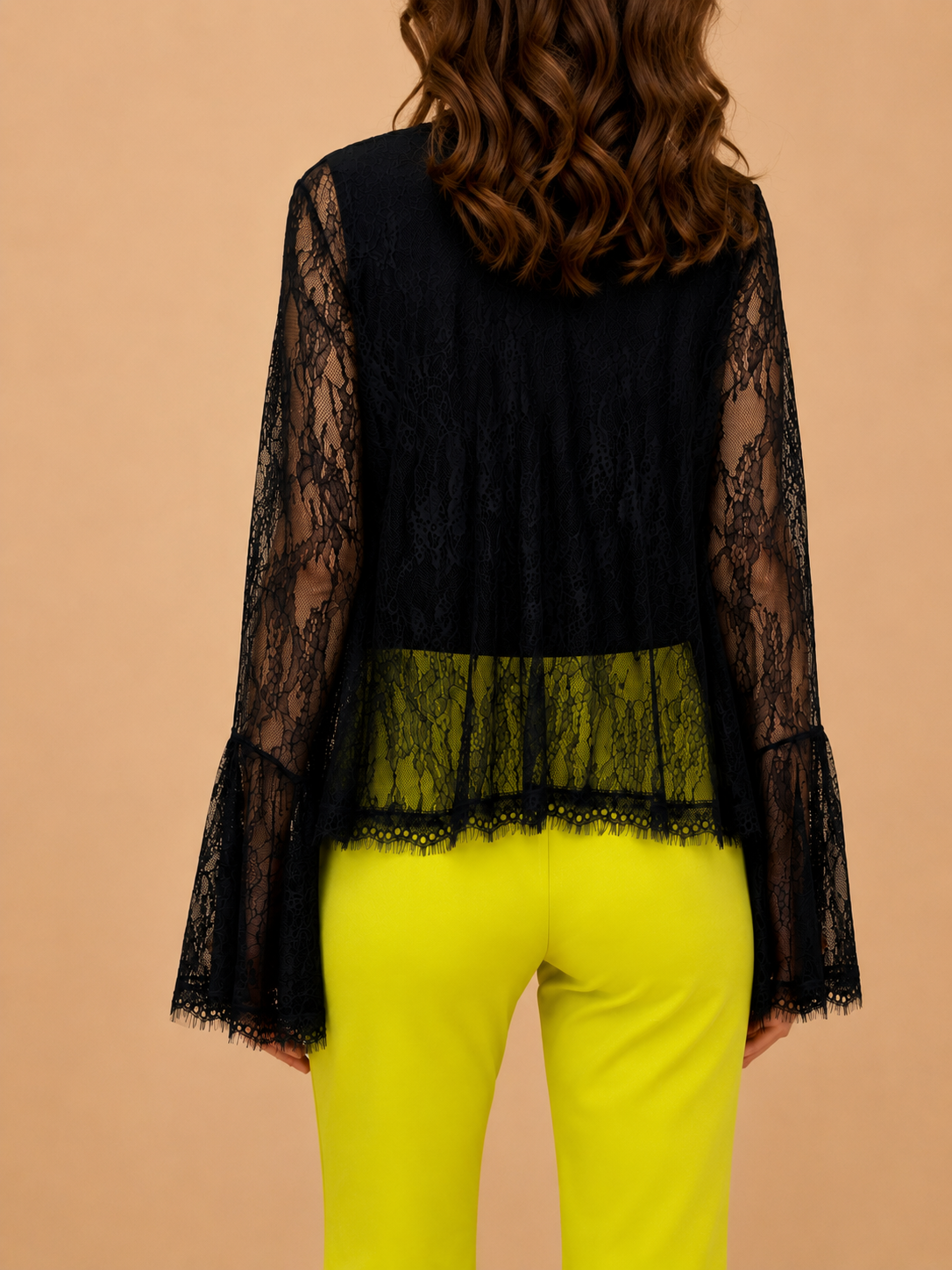 Blusa de Renda Preta com Laço - Lumina