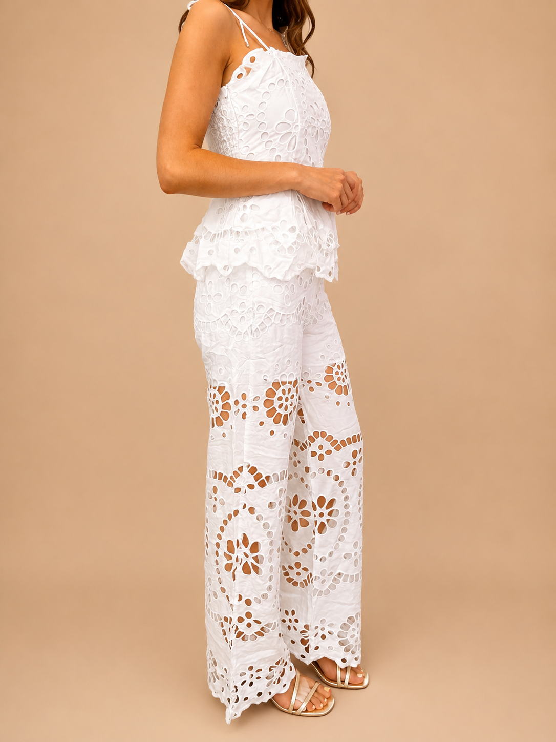 Conjunto branco bordado inglês