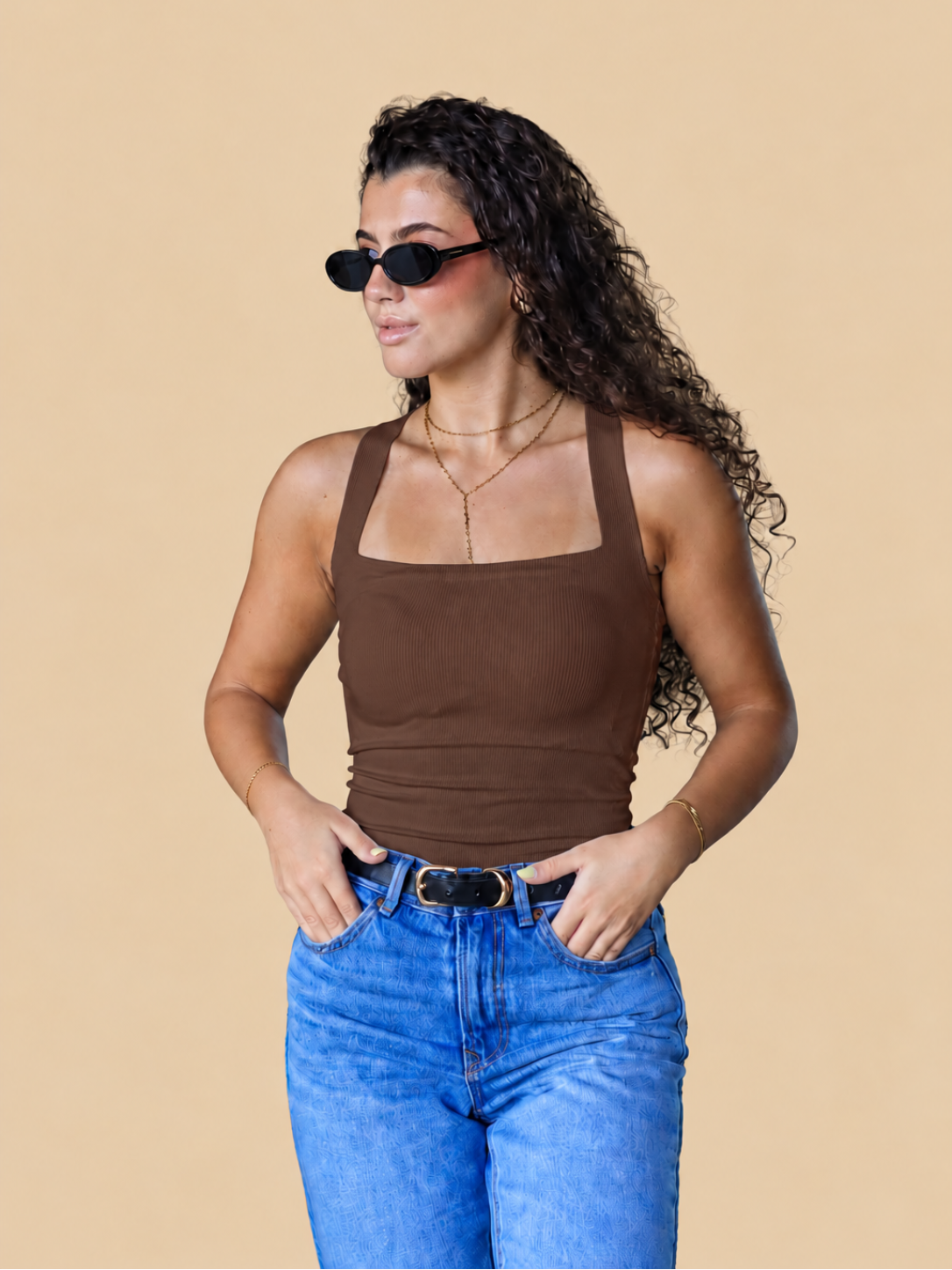 Top Essential Decote Quadrado Castanho